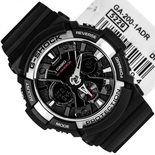 Quet-ma-vach-dong-ho-Casio